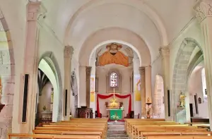 Het interieur van de Holy Cross Church