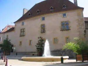 Kloster der Klarissen, Sitz des Fremdenverkehrsamtes von Charolles