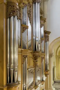Das Orgelkabinett von Charolles verkündet die Schönheit seiner Klänge...