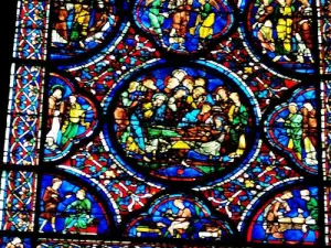 Stained glass window of the cathedral (© J.E)