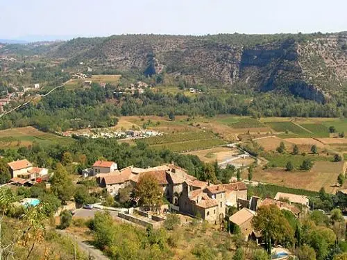 Chassagnes - Guida turismo, vacanze e weekend nell'Ardèche
