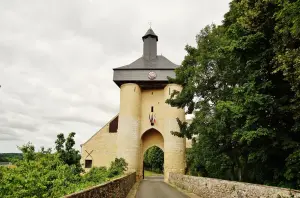 Porta di ingresso al castello