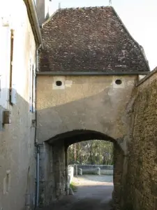 Village de Châtel-Censoir