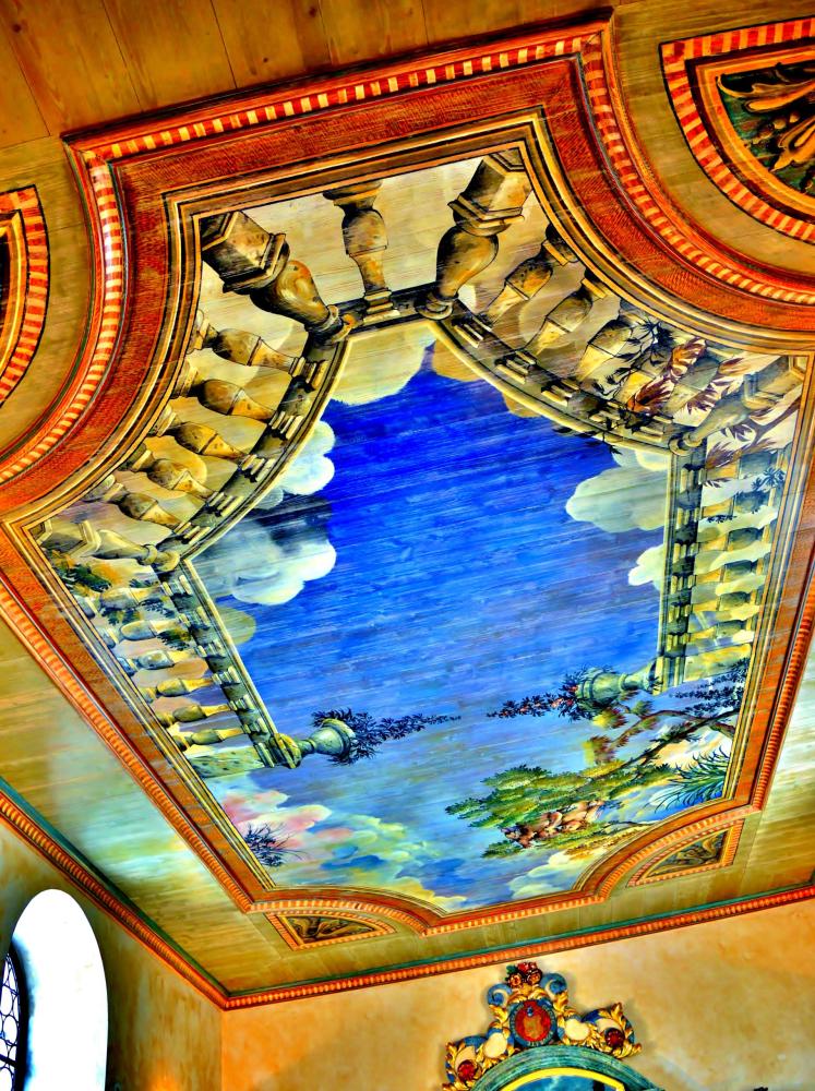 Châtenois - Painted ceiling, of the Sainte-Anne chapel (© J.E)