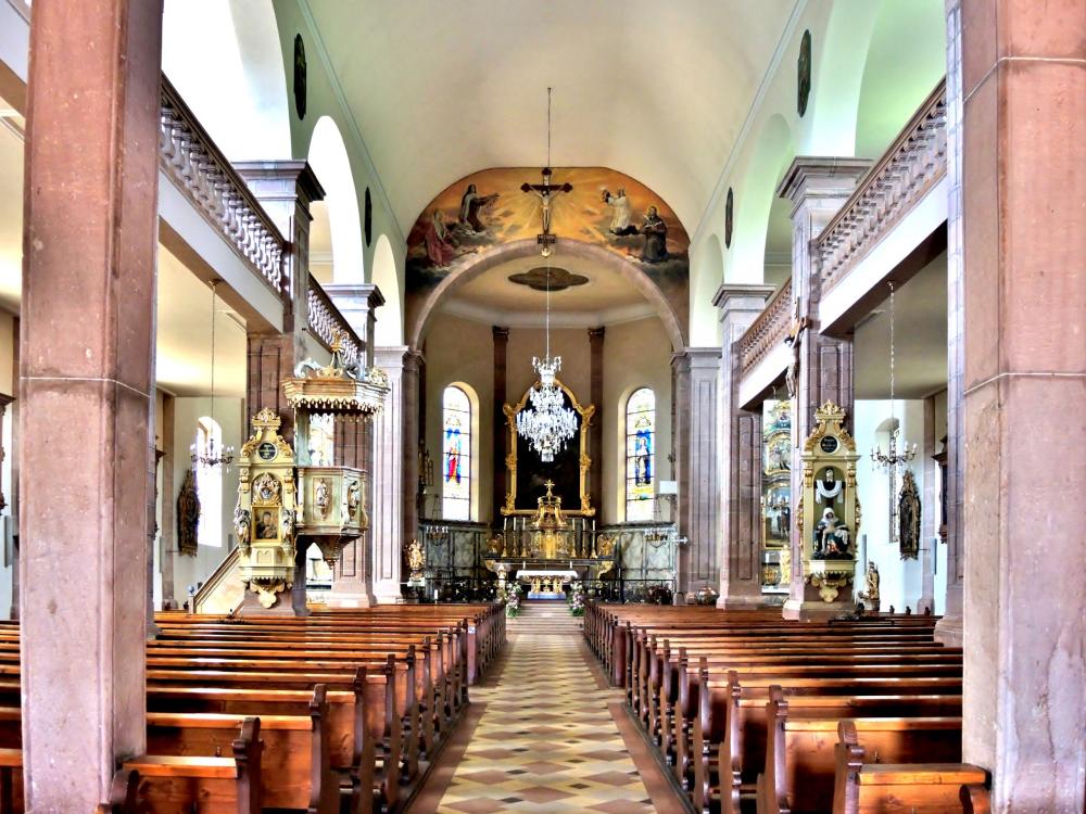 Châtenois - Nave of the church (© J.E)