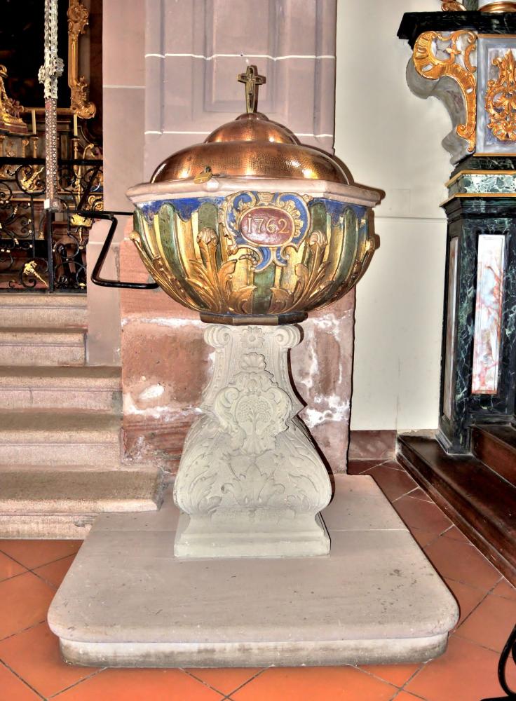 Châtenois - Baptismal Fonts of the Church (© J.E)