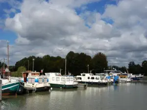 Châtillon-sur-Loire puerto deportivo