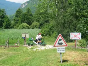 Pugieu - La bicicleta carriles entorno Bugey