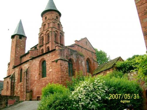 Collonges-la-Rouge - Kirche