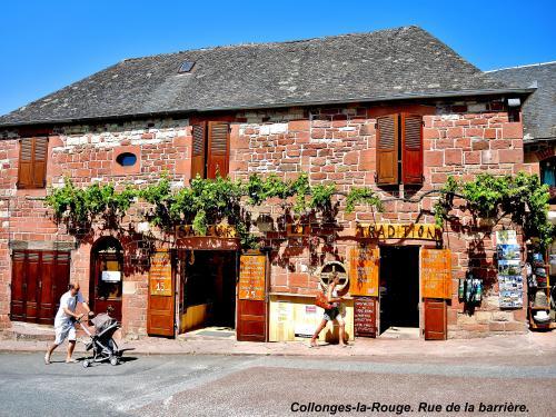 Collonges-la-Rouge - Straße Barrier (© Jean Espirat )