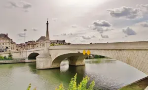 Puente Solferino sobre el Oise