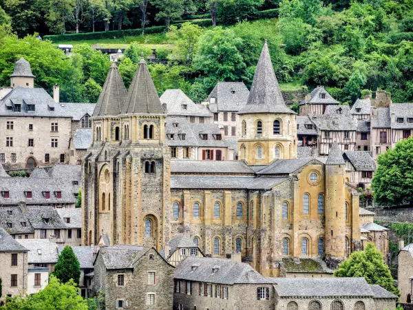 Abtei Sainte-Foy - Monument in Conques-en-Rouergue