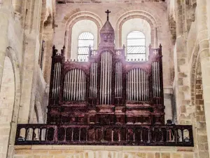 Orgel der Basilika Sainte-Foy (© J. E)