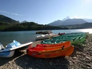 Deportes Acuáticos lago Sautet