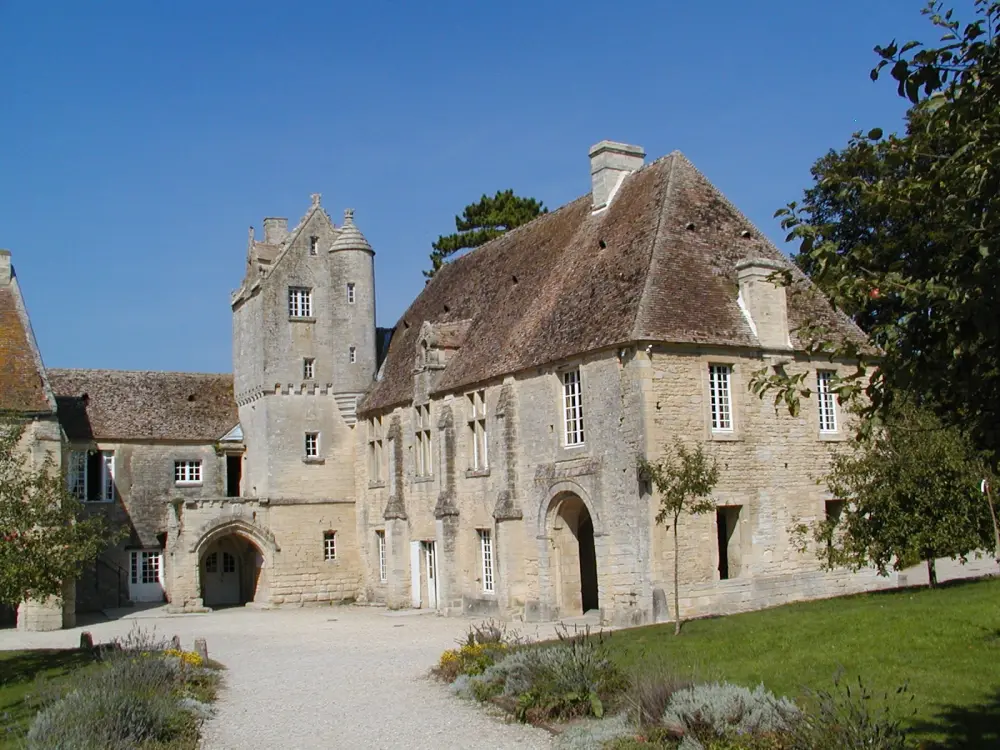 Creully sur Seulles - Priory Court of St. Gabriel