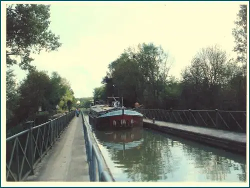 Cuffy - Pont-canal du Guétin