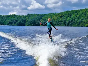 École de ski nautique de Bonnu