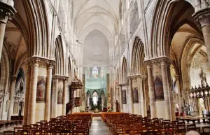 Intérieur de l'église Saint-Jacques