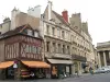 Vecchie case della via Dijon Chabot-Charny