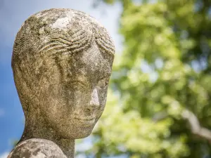 Statue, parc Haussmann 