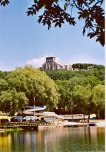 Chiesa e Green Lake Beach