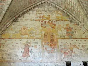 Vestiges de peintures murales dans la chapelle