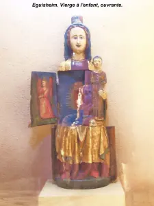 La Virgen que se abre, en la iglesia (© Jean Espirat)