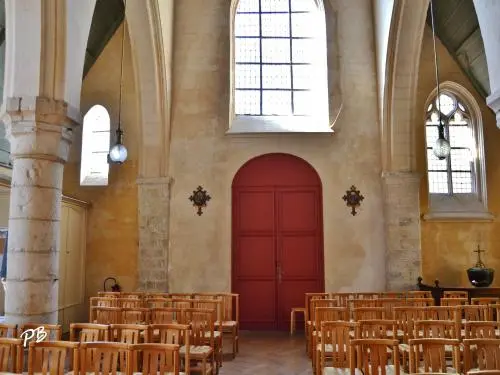 Englos - Intérieur de l'église Sainte-Marie-Madeleine