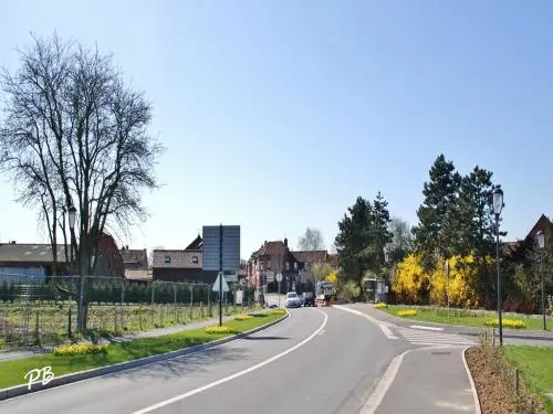 Englos - Le village