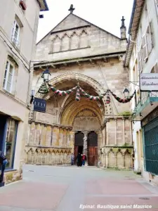 Basilica di Saint-Maurice - Porche (© J.E)