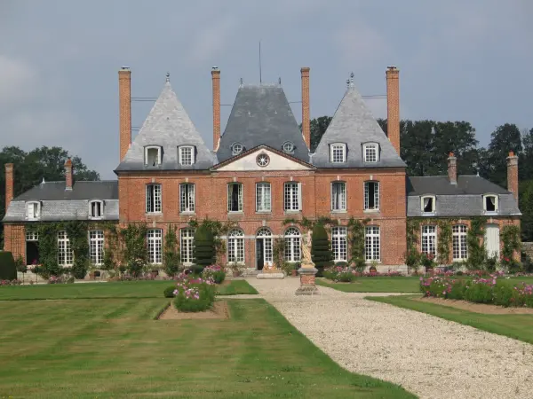 Château du Mesnil-Geoffroy - Monument à Ermenouville