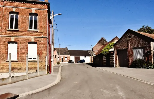 Étinehem-Méricourt - Tourism, holidays & weekends guide in the Somme