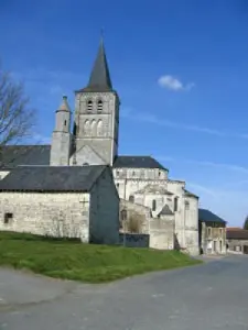 Die Stiftskirche Saint-Georges