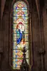 Fayl-Billot - Vitrail du chœur de l'église Notre-Dame-en-sa-Nativité (© J.E)