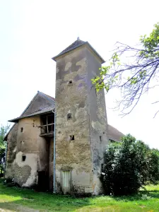 Bâtiments de l'ancien château (© Jean Espirat)