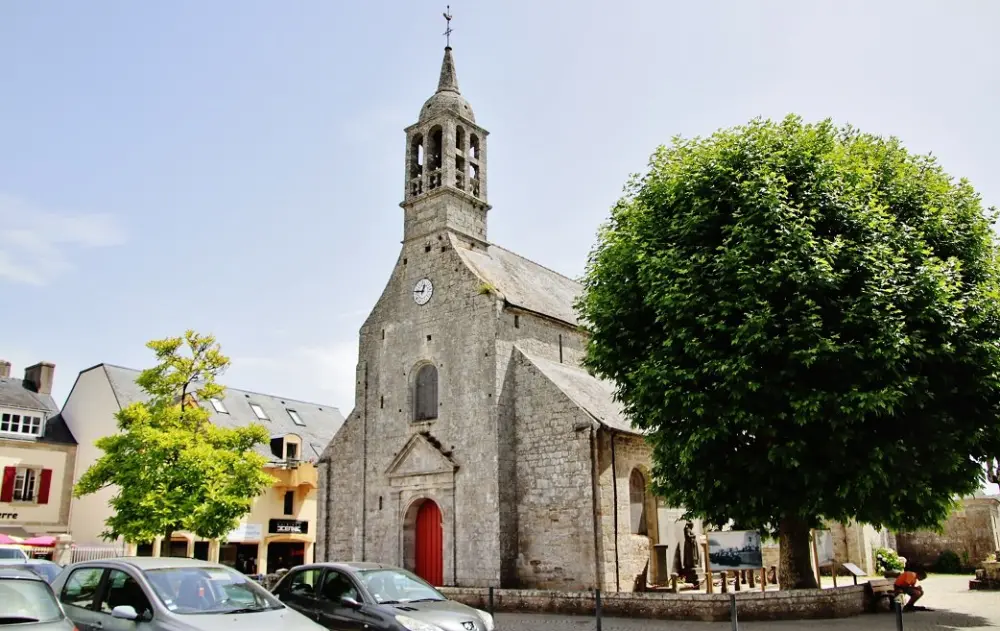 Fouesnant - The church