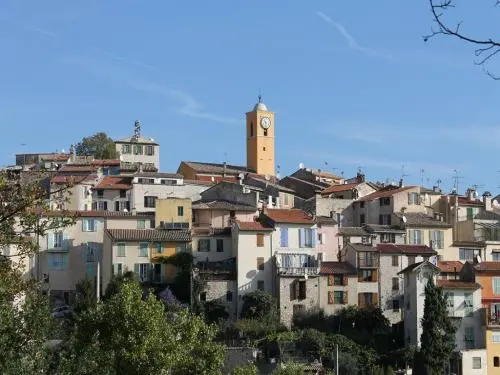 Gattières - Tourism, holidays & weekends guide in the Alpes-Maritimes