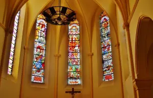 El Interior de la Iglesia