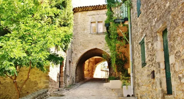 Grambois - Guía turismo, vacaciones y fines de semana en Vaucluse