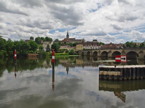 Gray - Gray City for the lock on the Saône