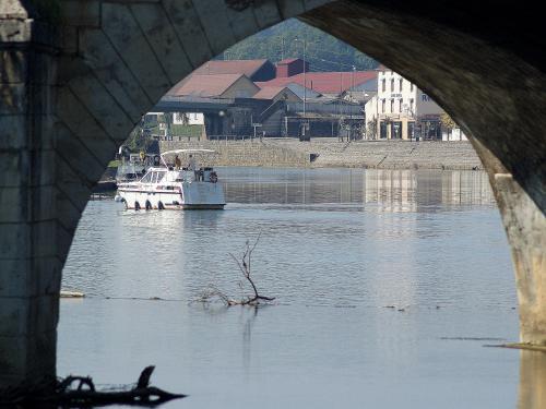 Gray - Arch Bridge