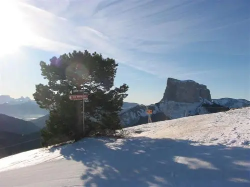 Gresse-en-Vercors - Top of the slopes, view of Mont Aiguille