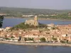 Uitzicht op Gruissan en de Barbarossa-toren