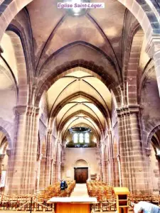 Nave of St. -Light, from the choir (© Jean Espirat)