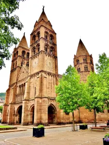 Kerk Saint-Léger (© JE)