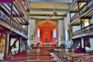 El interior de la iglesia