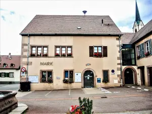 Town hall of Gunsbach (© JE)