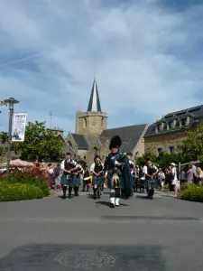 Bagad Folies en Baie