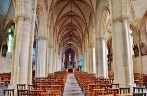 Das Innere der Kirche St. Georg