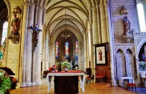 das Innere der Kirche St. Georg